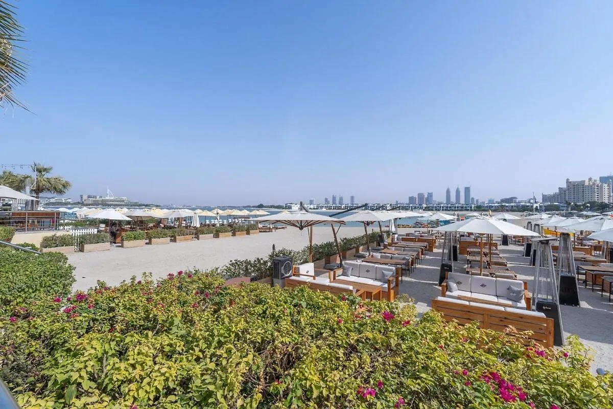 Luxurious 3-Bedroom Apartment Perfect For Families In Palm Jumeirah Dubai