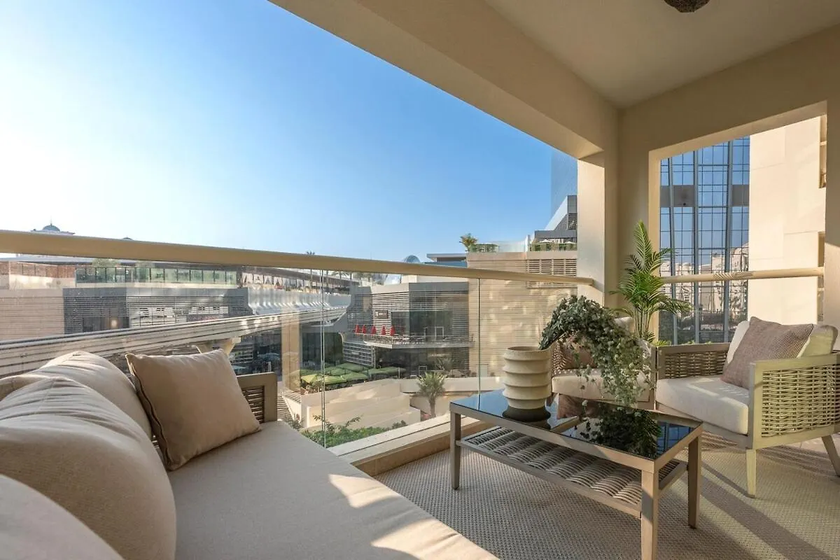 Luxurious 3-Bedroom Apartment Perfect For Families In Palm Jumeirah Dubai