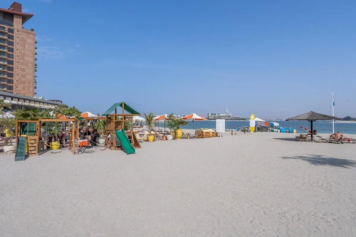 Luxurious 3-Bedroom Apartment Perfect For Families In Palm Jumeirah Dubai