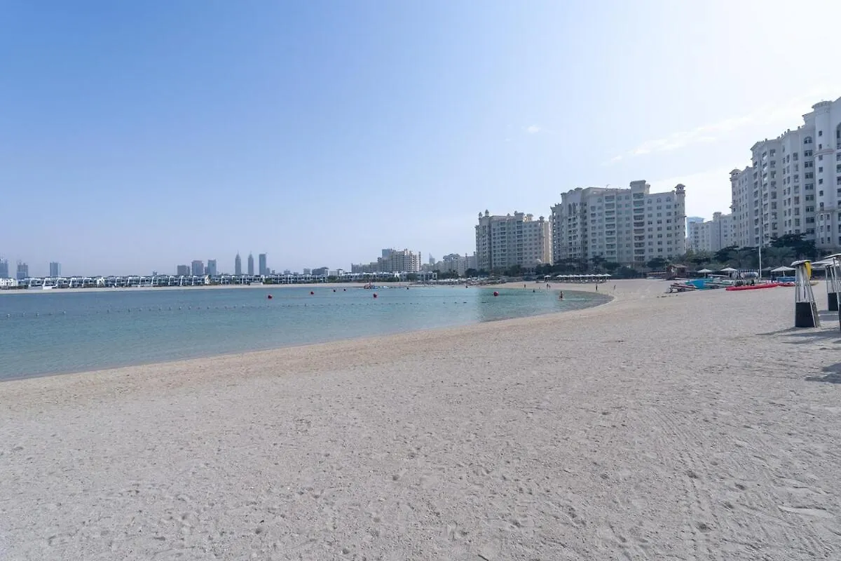 Luxurious 3-Bedroom Apartment Perfect For Families In Palm Jumeirah Dubai