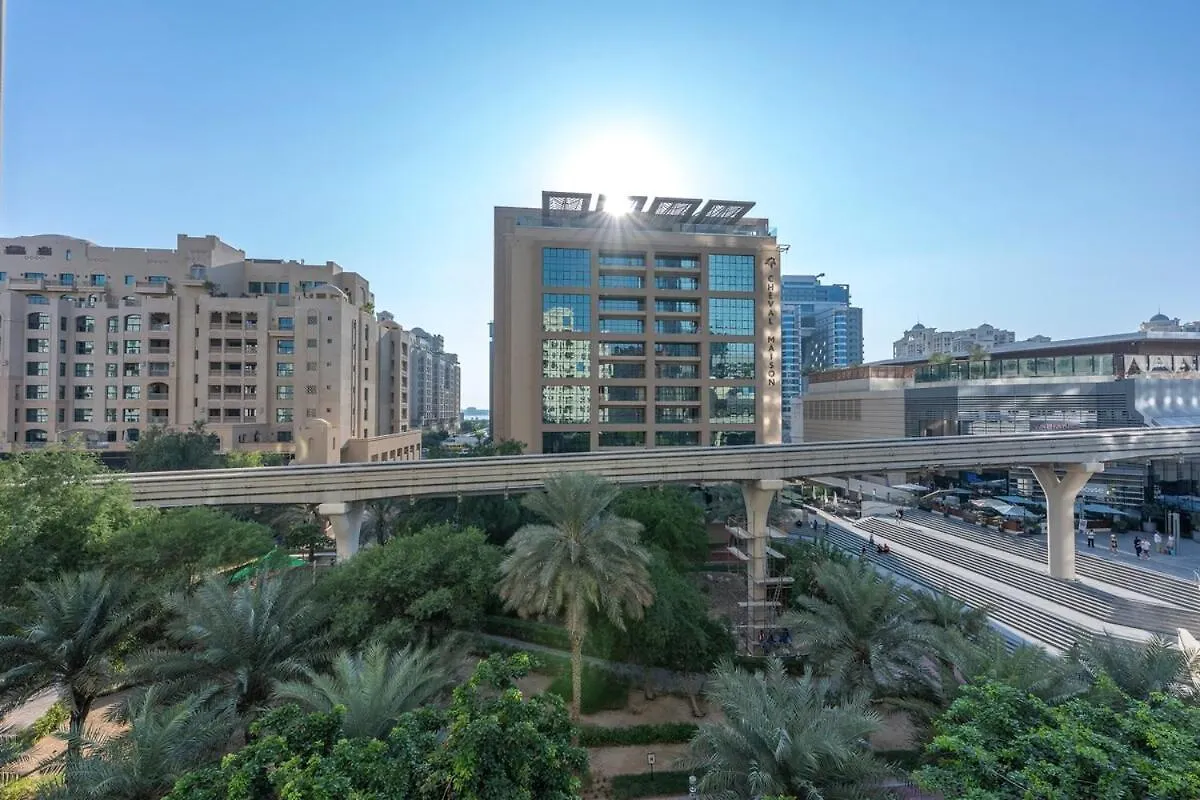 Luxurious 3-Bedroom Apartment Perfect For Families In Palm Jumeirah Dubai