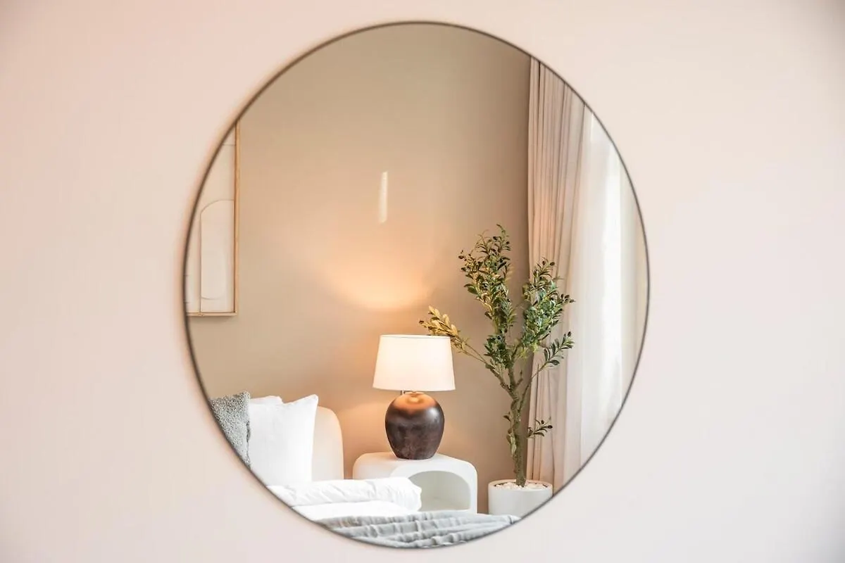 Luxurious 3-Bedroom Apartment Perfect For Families In Palm Jumeirah Dubai 0*,
