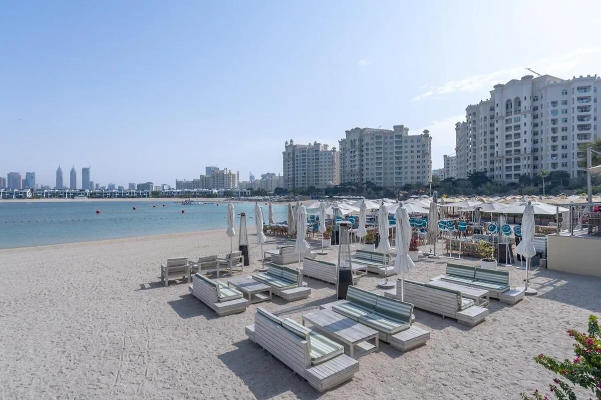 Luxurious 3-Bedroom Apartment Perfect For Families In Palm Jumeirah Dubai